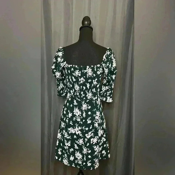 118. Mi Ami Green and White Floral Dress, Size S, EUC - Picture 4 of 6